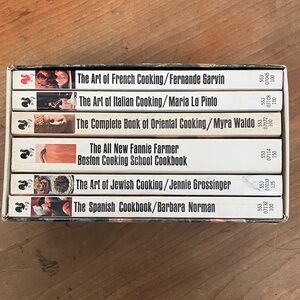 Vintage 1972 boxed international Home Kitchen Cookbook Collection